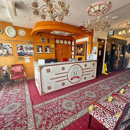 Majestic Hotel Ad Dawhah Esterno foto
