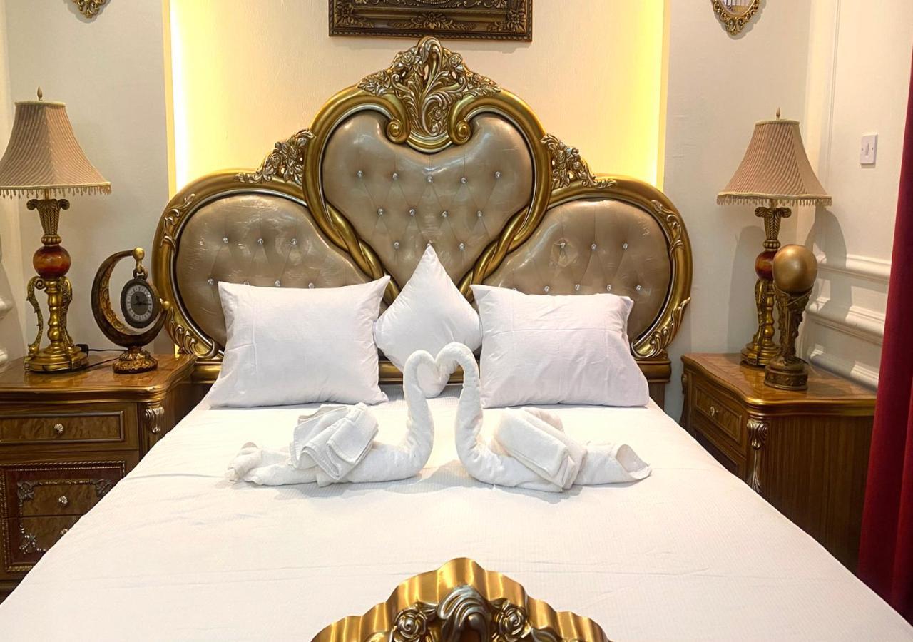 Majestic Hotel Ad Dawhah Esterno foto