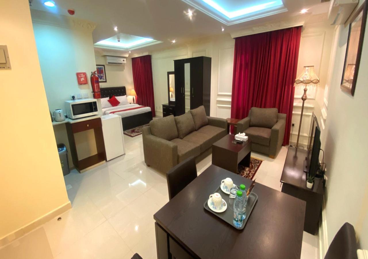 Majestic Hotel Ad Dawhah Esterno foto