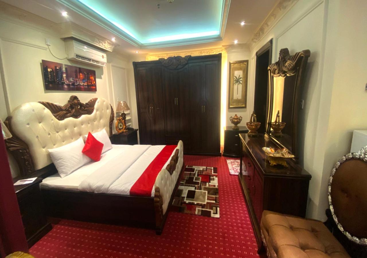Majestic Hotel Ad Dawhah Esterno foto