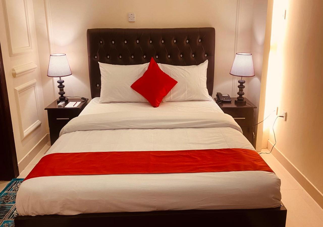 Majestic Hotel Ad Dawhah Esterno foto
