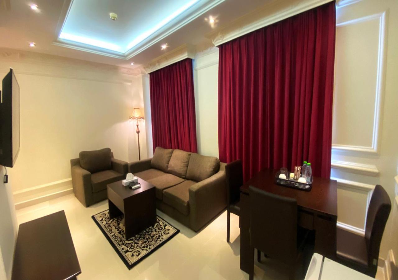 Majestic Hotel Ad Dawhah Esterno foto