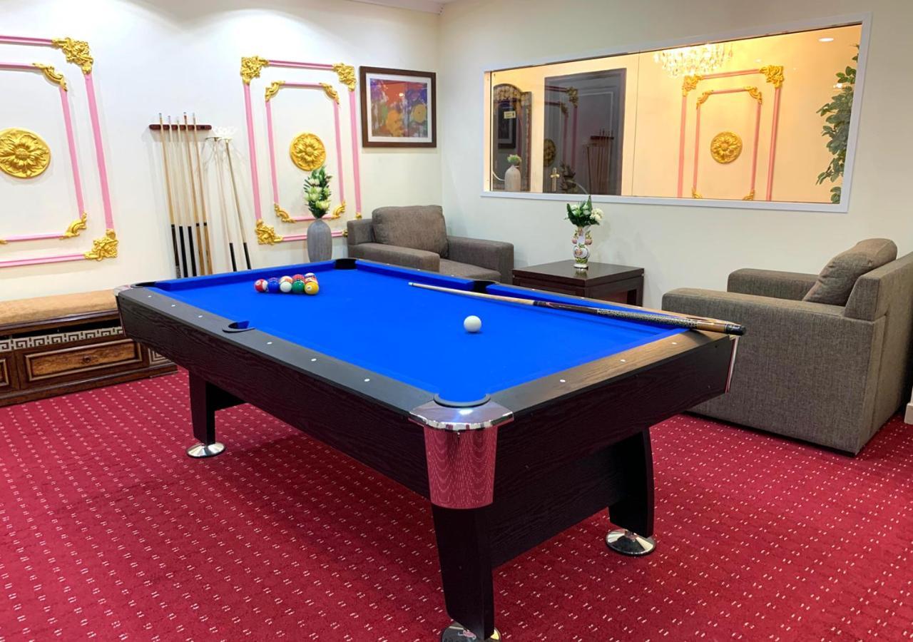 Majestic Hotel Ad Dawhah Esterno foto