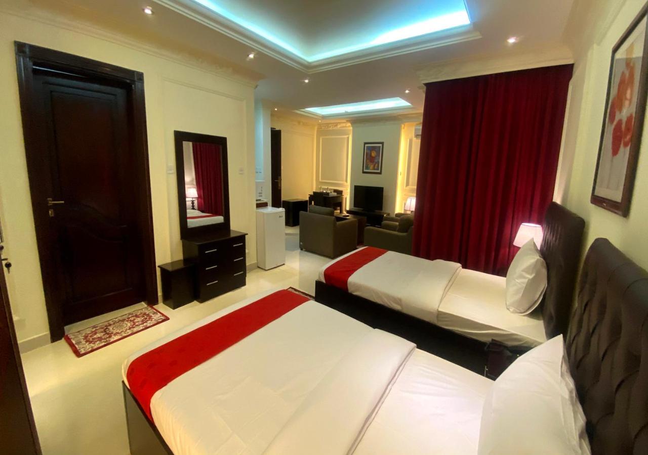 Majestic Hotel Ad Dawhah Esterno foto