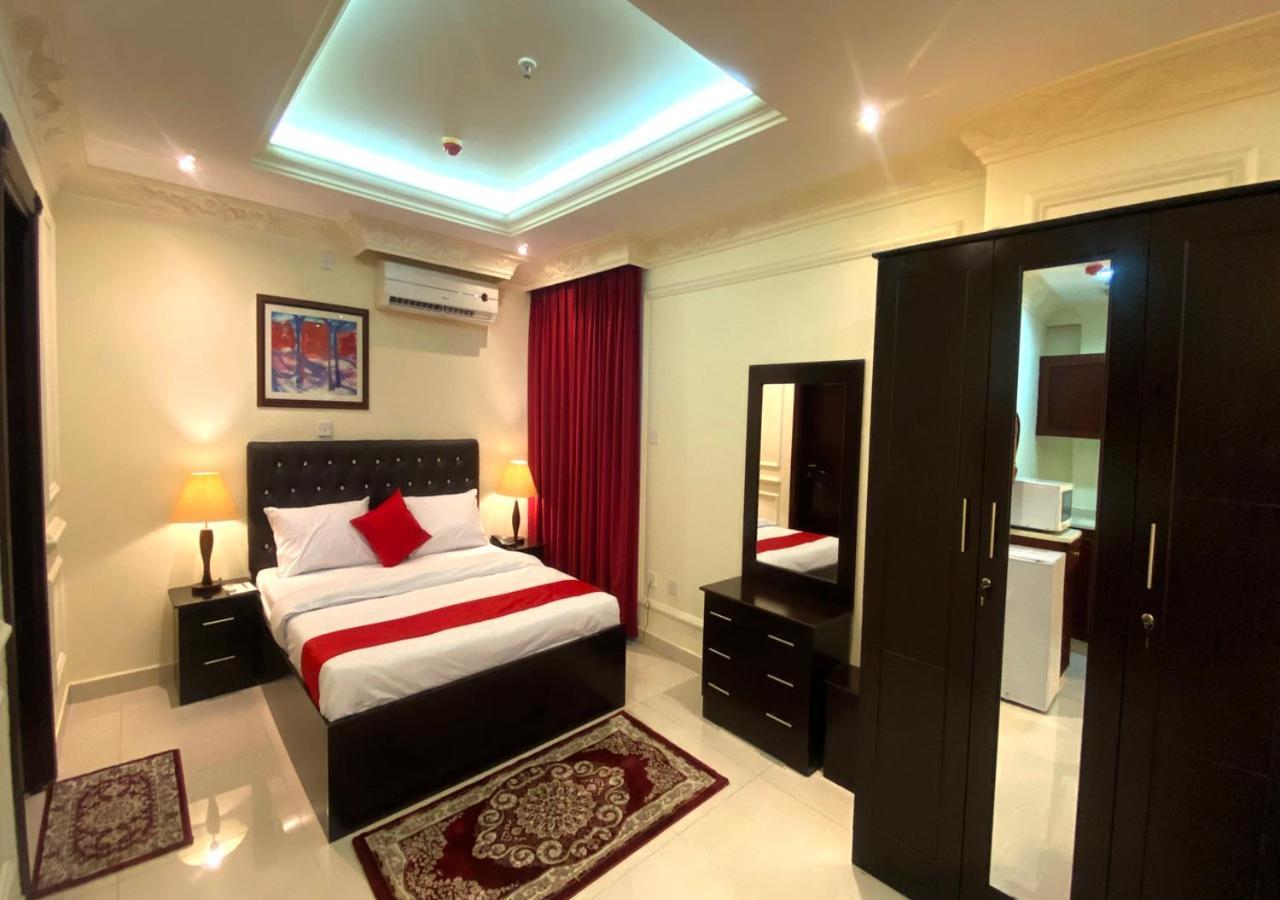 Majestic Hotel Ad Dawhah Esterno foto