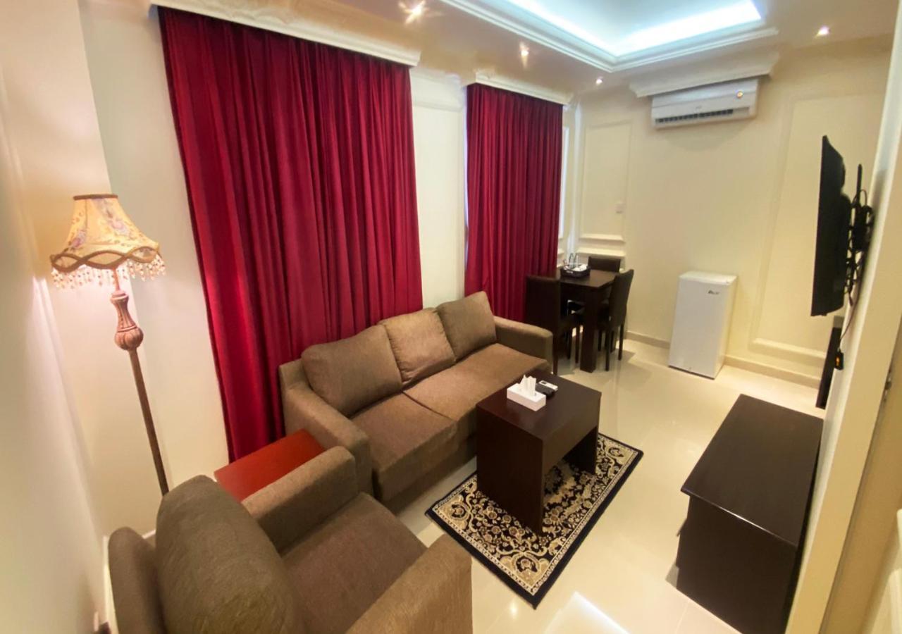 Majestic Hotel Ad Dawhah Esterno foto